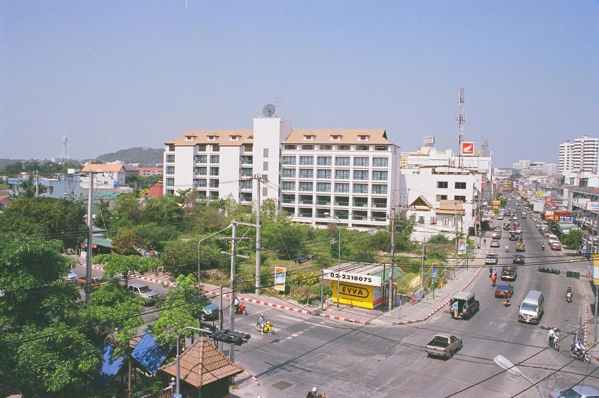 Diamond City Place Hotel Pattaya Ngoại thất bức ảnh